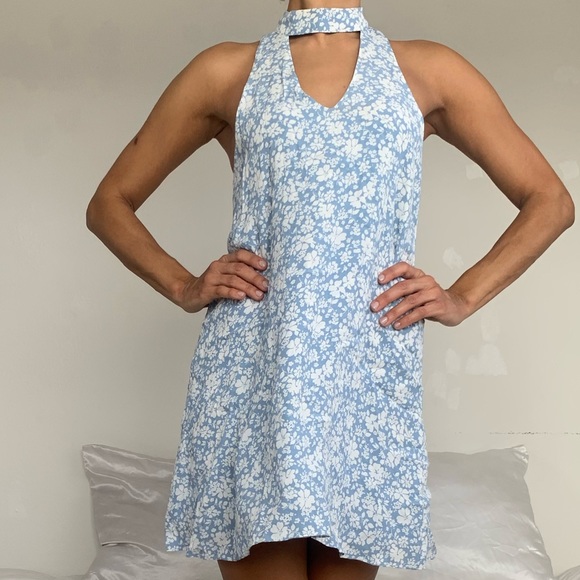 LU LU’s - Shop Now - Picture 1 of 11